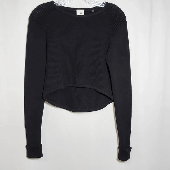 CAbi Women's Size Small Cropped Hi Low Pullover Long Sleeve Black Sweater - Picture 1 of 6